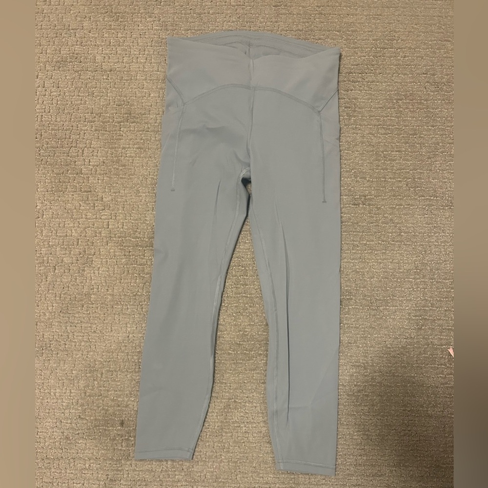 Lululemon blue/gray leggings with pockets